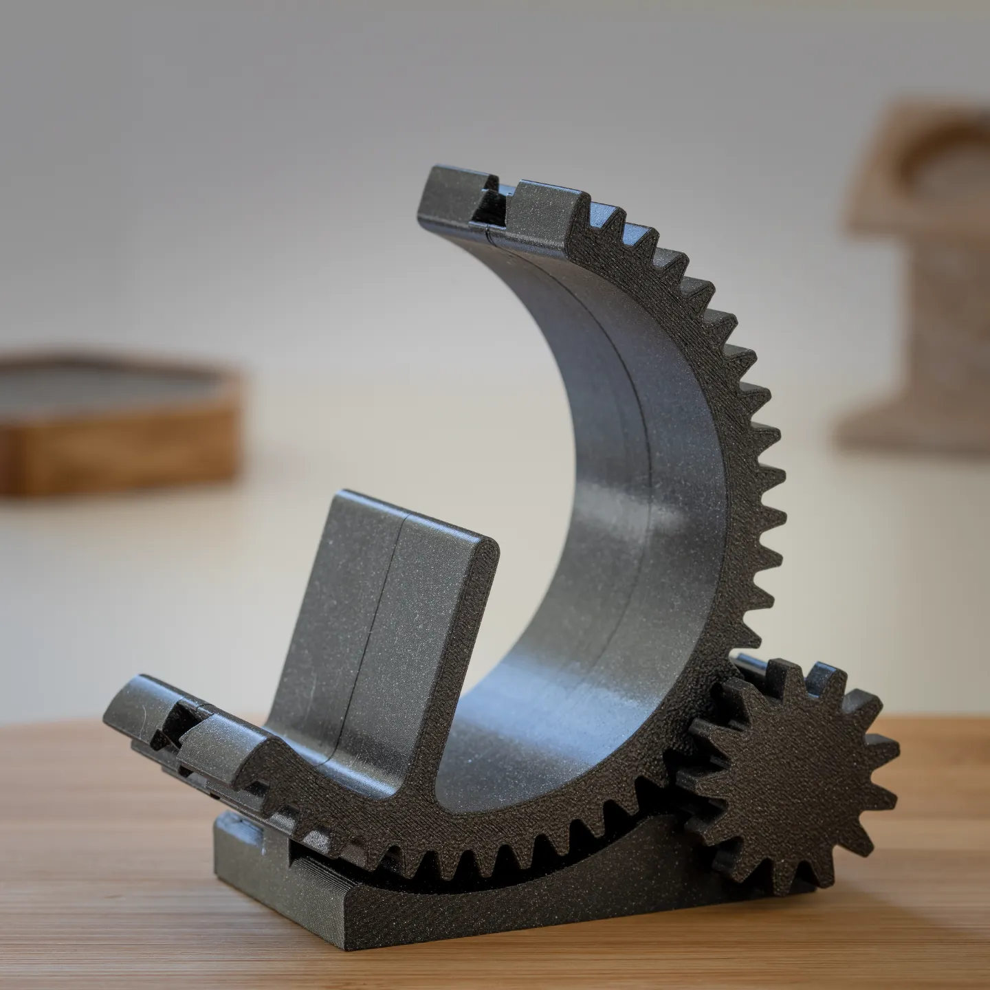 2023-12-15_bb29448670c23 Tilt Phone Stand