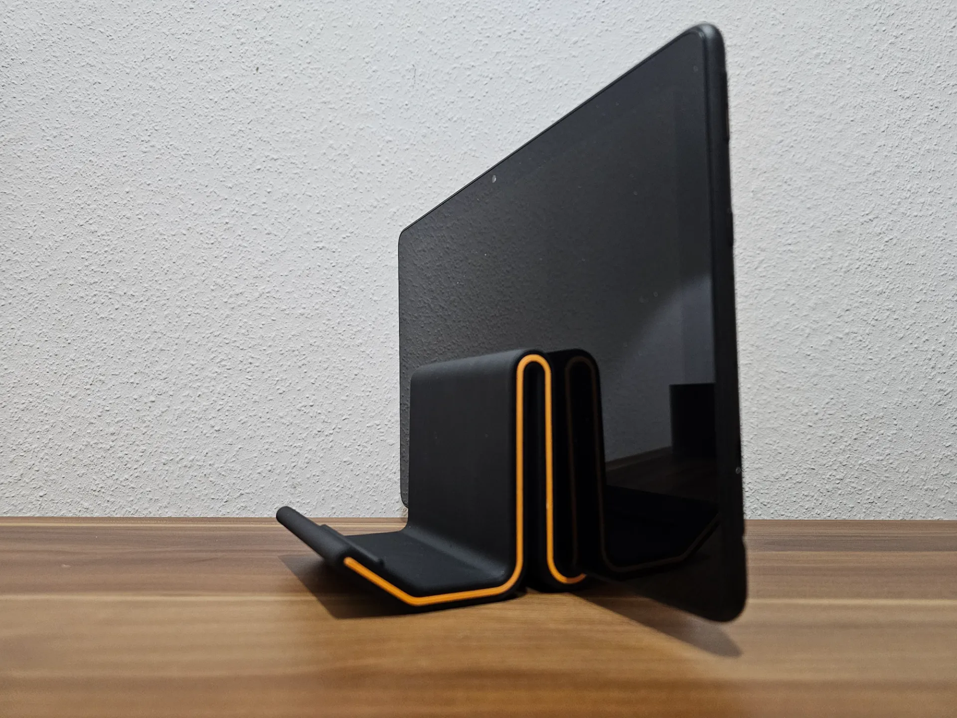 2024-03-04_b4f51190a3c9a Phone and Tablet Stand