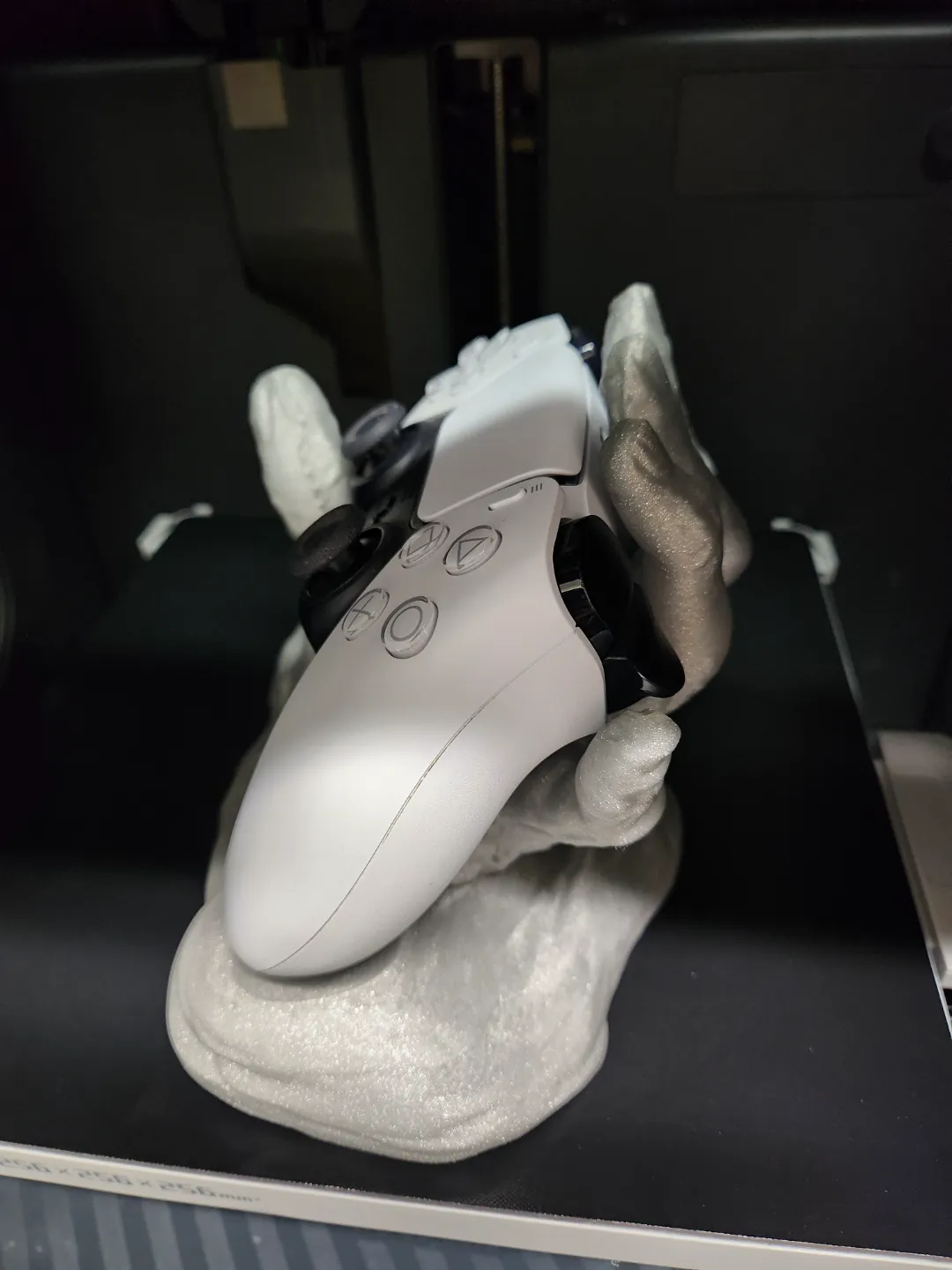 2024-08-17_020cb97901c02 Zombie Grip Controller Stand