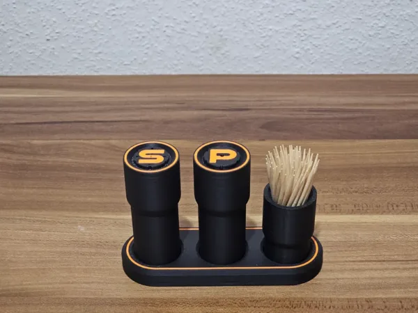 Design Salt & Pepper Dispenser