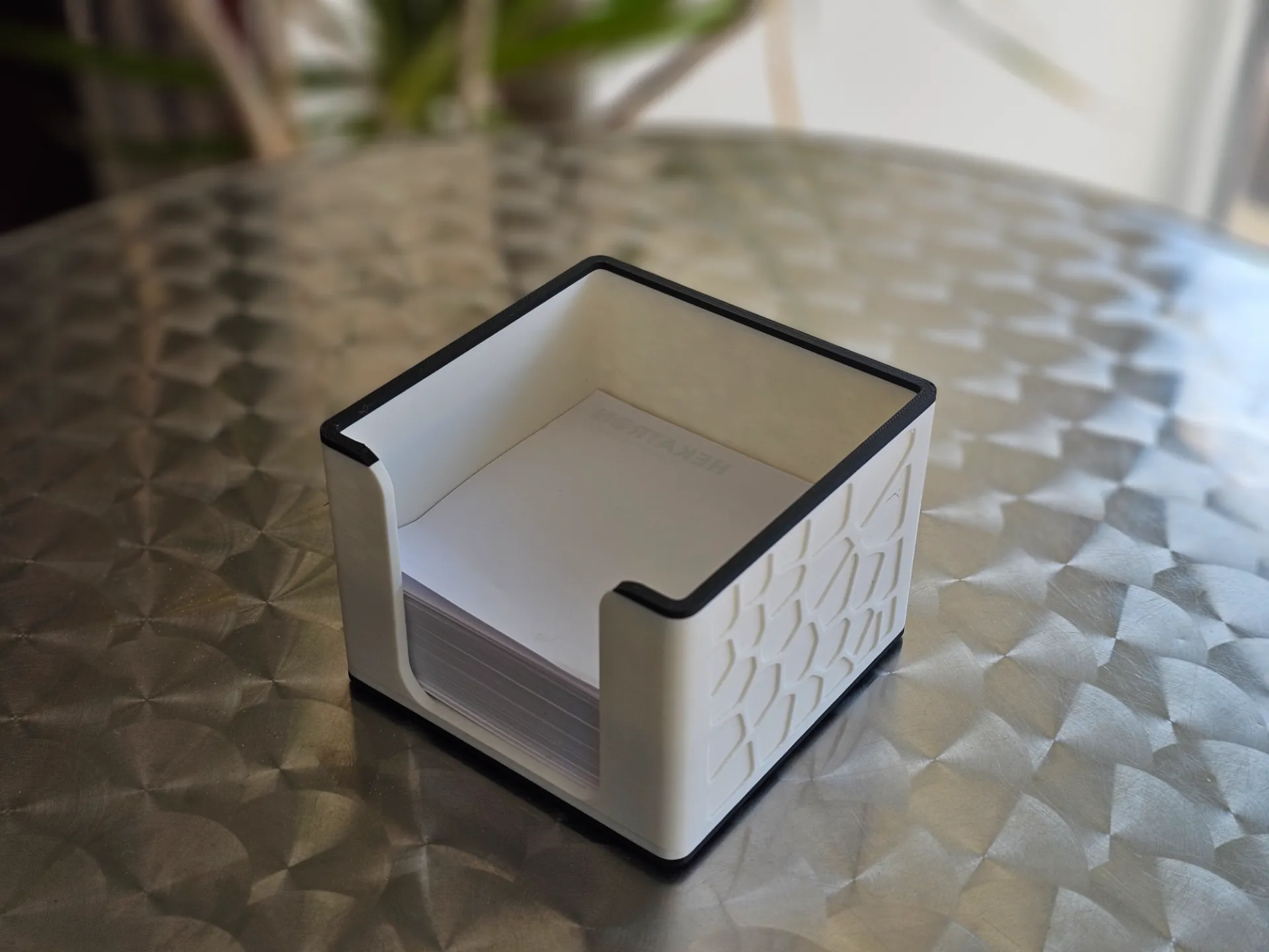 2024-08-28_88f46ed6d3e9d Design Notes Dispenser