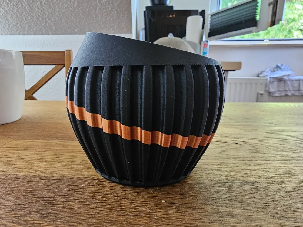 2024-09-23_73e3ab1b0d13 Design Vase